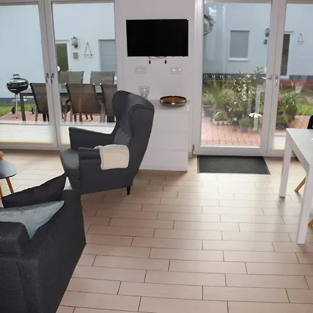 Auszeit Am - 100m Zum - Mit Terrasse - 2 Baeder Und 3 Schlafzimmer 펜션 플라우암시