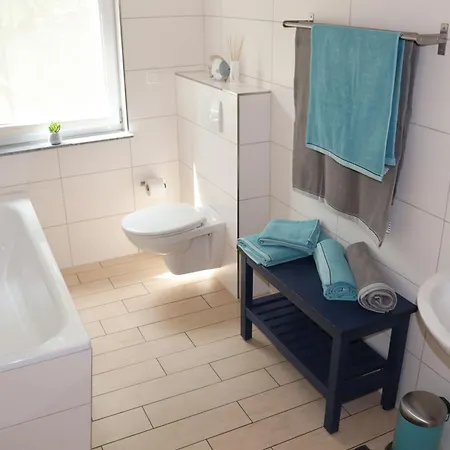 Auszeit Am - 100m Zum - Mit Terrasse - 2 Baeder Und 3 Schlafzimmer